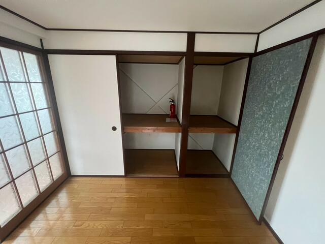 ハイツスターポートトクヤマの収納