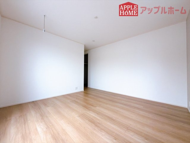 [新築住宅] 深谷市上野台 全3区画の洋室|２階居室は全室収納あり！たっぷりある収納活用でお部屋もキレイを保てます♪