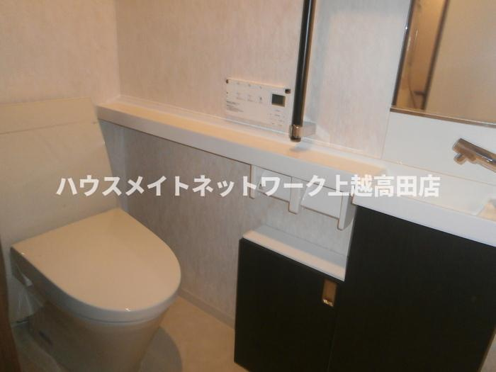ロングステイ山下のトイレ|温水洗浄暖房便座