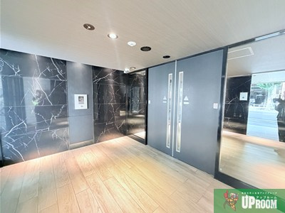 S-RESIDENCE上飯田Westのエントランス