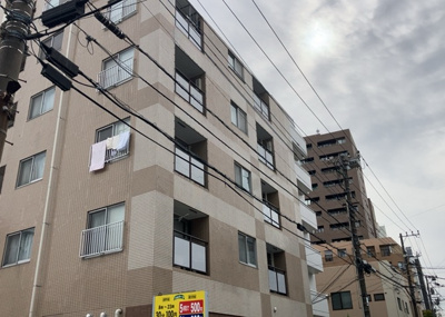 【外観】 | ウィル・ビラ２ | 隣家の土地はどうなっているのか、生活利便施設が近くにあるのか、学校まで近いかなど、お客様のライフスタイルにあわせたイメージが重要です。また、近くにあると困る施設が近くにないかも確認するといいでしょう。