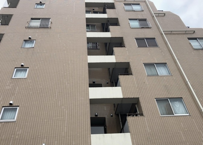 【内装】 | ウィル・ビラ２ | 共用部分は、一棟の建物に住む区分所有者全員が共同で所有するとし、共用部分の管理、補修などは、区分所有者で形成される管理組合が行います。個人の判断で勝手に変更することはできませんので覚えておきましょう。