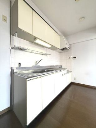 祥栄ビルのキッチン|２口コンロ設置可能です★
