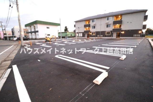 サニーガーデンの駐車場|消雪付駐車場