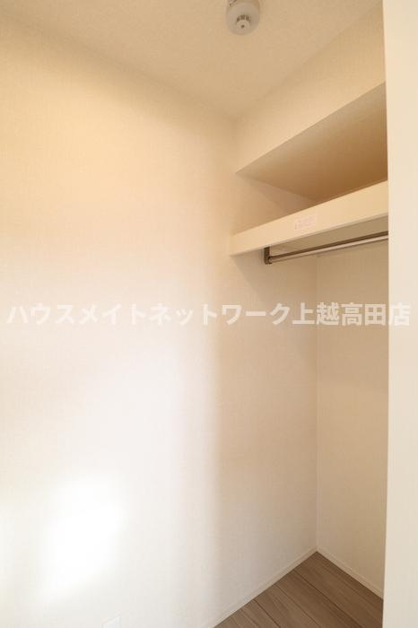 サニーガーデンの収納|ウォークインクローゼット