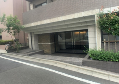 【外観】 | ステージグランデ八王子 | 隣家の土地はどうなっているのか、生活利便施設が近くにあるのか、学校まで近いかなど、お客様のライフスタイルにあわせたイメージが重要です。また、近くにあると困る施設が近くにないかも確認するといいでしょう。