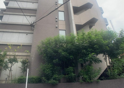 【構造・工法・仕様】 | ステージグランデ八王子 | ＲＣ造、Reinforced Concreteは直訳すると補強されたコンクリートです。主に柱や梁・床・壁が鉄筋とコンクリートで構成おり、鉄筋を組んだ型枠にコンクリートを流し込んで固めたものを指します。