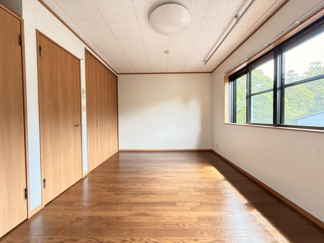 サンマリノ草野 Ａ棟の洋室|個人の部屋や寝室として使える洋室です