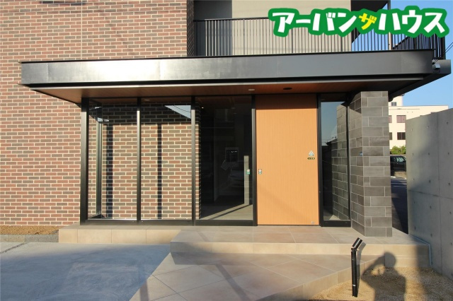 TRINITYのエントランス