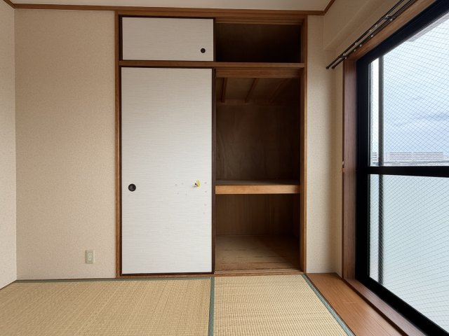 サンプラザ湯里南の収納