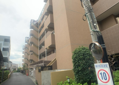【構造・工法・仕様】 | ダイアパレス八王子アヴァンティ | ＲＣ造、Reinforced Concreteは直訳すると補強されたコンクリートです。主に柱や梁・床・壁が鉄筋とコンクリートで構成おり、鉄筋を組んだ型枠にコンクリートを流し込んで固めたものを指します。