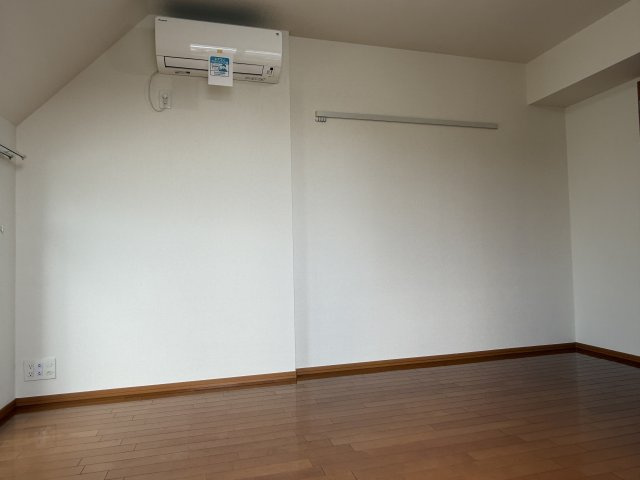 ＷＨＩＴＥ　ＣＵＢＥの居間・リビング