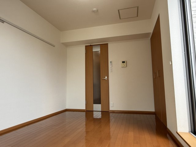 ＷＨＩＴＥ　ＣＵＢＥの寝室