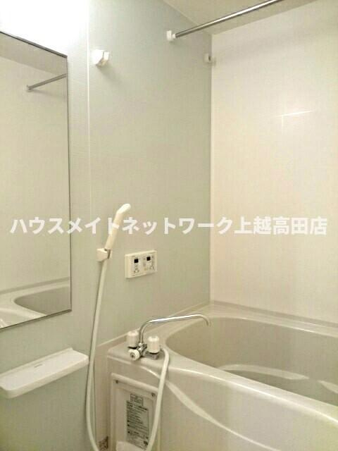 グロースフェルトＣの浴室|追焚機能付