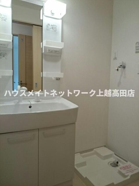 グロースフェルトＣの独立洗面台|洗髪洗面化粧台