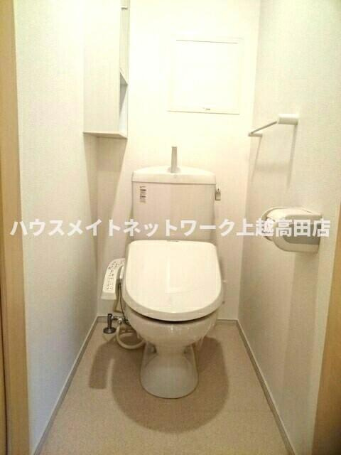 グロースフェルトＣのトイレ|温水洗浄暖房便座