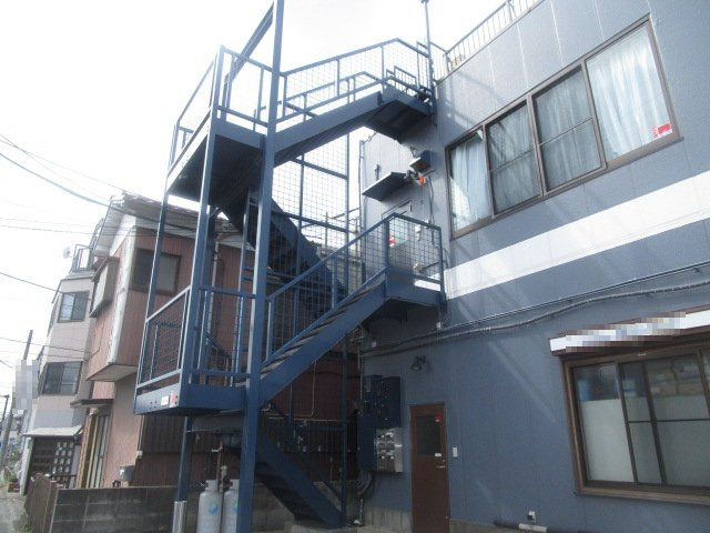 横浜市鶴見区江ケ崎町の倉庫