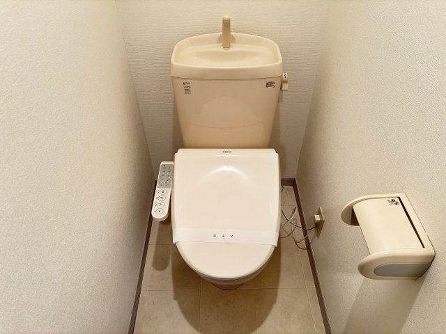 ロッシェル北里Ⅰ号棟のトイレ|落ち着いたトイレです