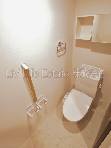 小平市栄町３丁目の賃貸マンションのトイレ