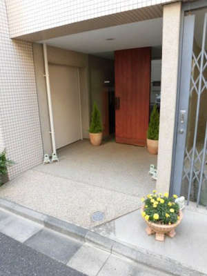☆建物入り口☆