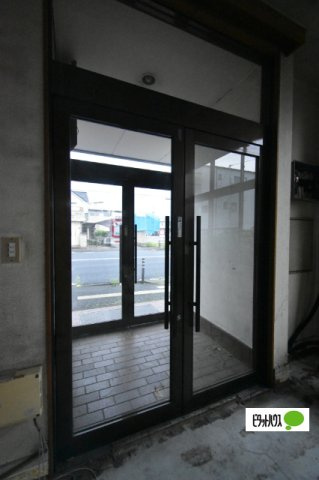 南波ハイツⅠの内装|風除室