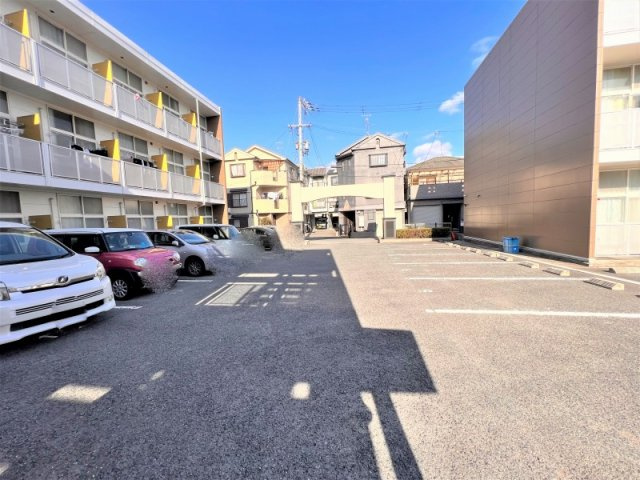 【その他】 | レオパレスサン・ビレッジⅠ | 駐車場は別料金となります。