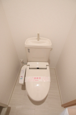 洗浄便座付のトイレです♪