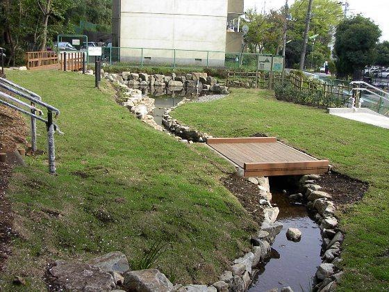成城ロイヤルマンションの周辺|公園「成城三丁目緑地まで418ｍ」