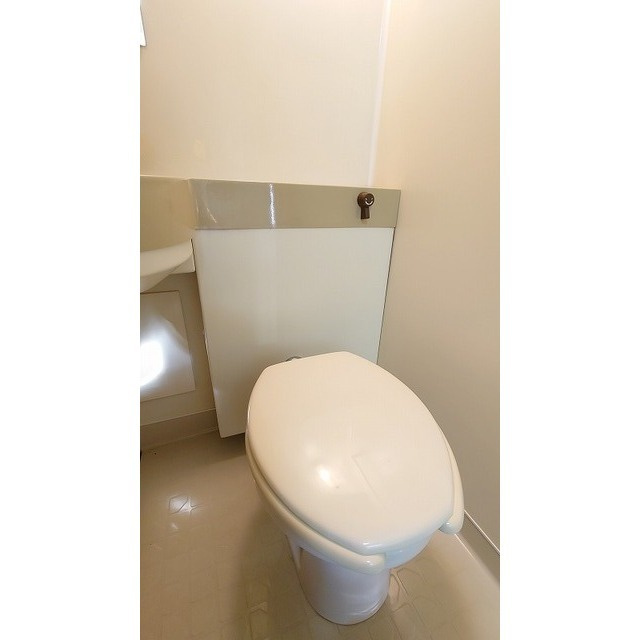 成城ロイヤルマンションのトイレ|別部屋参考写真