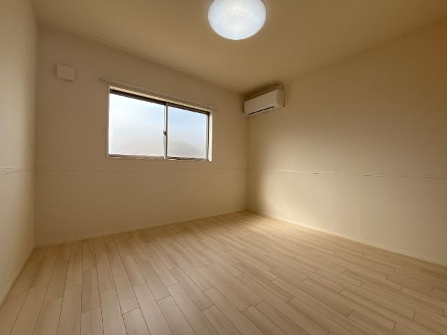 アルパインローズ　Ｃの内装|洋室