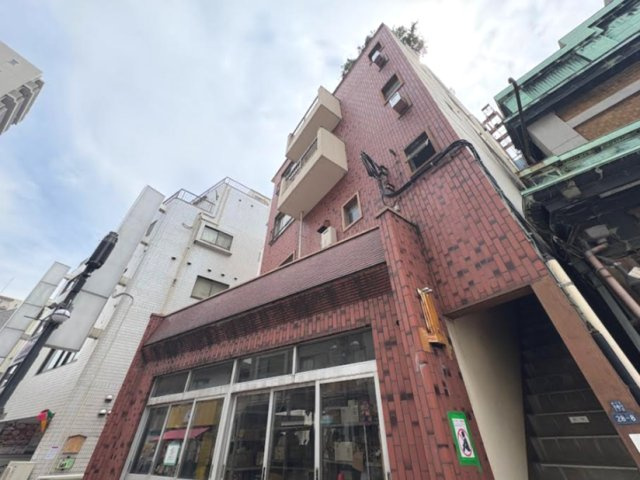 星野ビルの外観