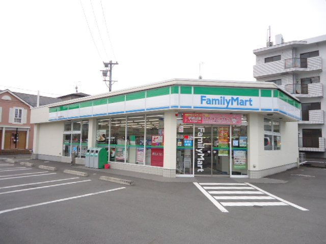 サザンクロスAの周辺|ファミリーマート静岡竜南通り店まで494ｍ