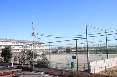 厚木市立相川小学校まで100ｍ