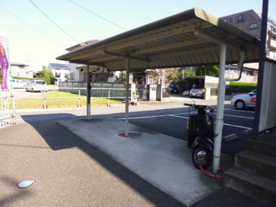 屋根付の駐輪場です。