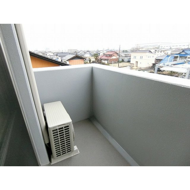 アゼリアＳＴのバルコニー