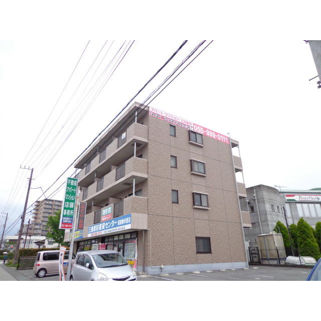 アヴェニール長泉の外観