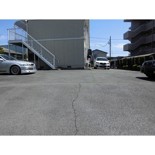 ハイツＨＩＩＲＡＧＩの駐車場