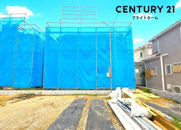 横浜市緑区鴨居４丁目の新築一戸建の前面道路含む現地写真|陽当りの良さが伝わります。
是非一度、現地へ起こしください。

