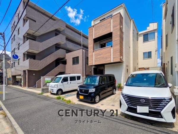 横浜市鶴見区栄町通１丁目の中古一戸建の前面道路含む現地写真|周辺は生活利便施設が点在しています。
是非一度、現地へお越しください！