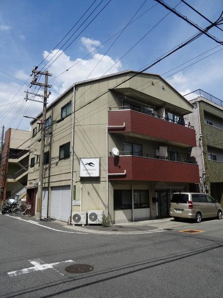 内野ビルの外観|★鉄骨造の３階建★