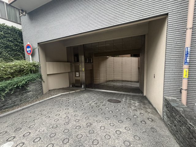 テラス雑司ヶ谷の駐車場