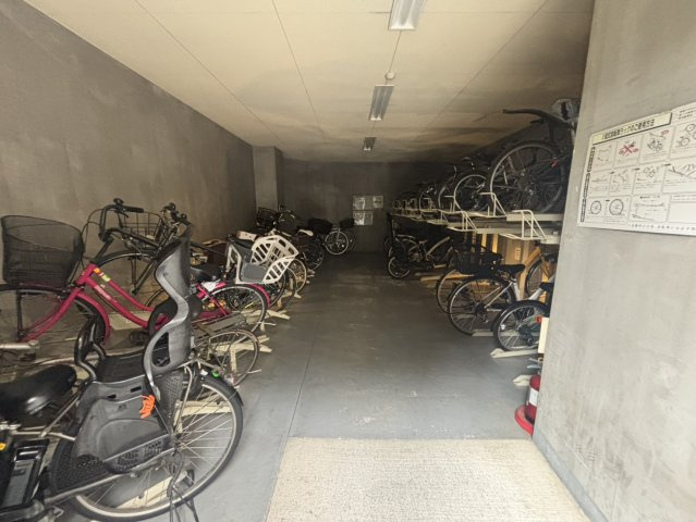 テラス雑司ヶ谷の駐輪場