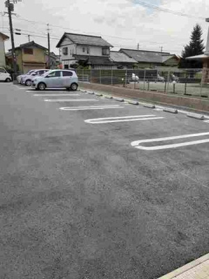 【駐車場】 | グランディール願成寺Ａ