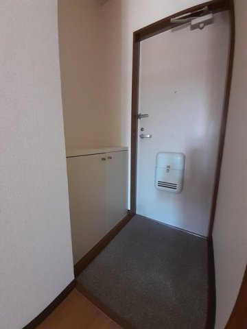 ハイツイチハラＢの玄関