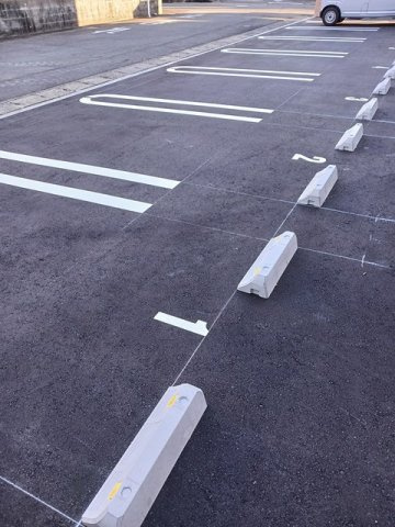 メロウソレイユⅢの駐車場
