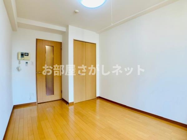 メインステージ赤坂ＩＩ【おとり物件なし】#学生・社会人にオススメ！初期費用分割払いOK！の居間・リビング