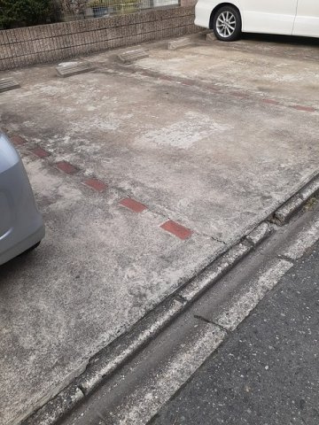 グランドールかさでらの駐車場
