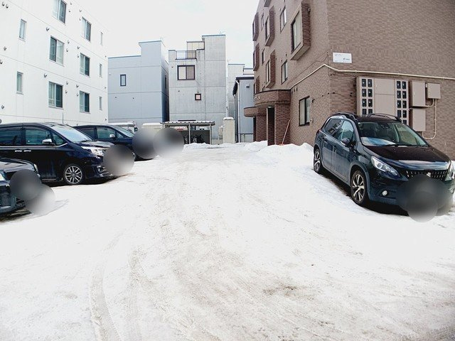 プロスペリタの駐車場