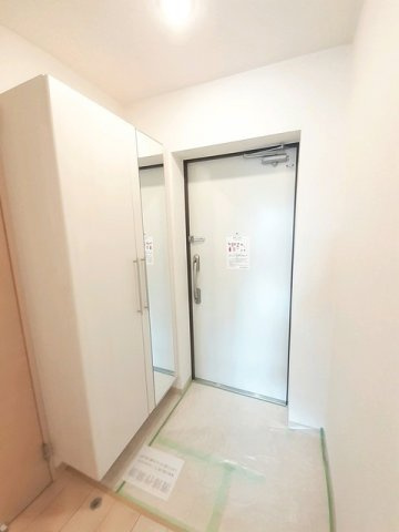 ミカーレ・トーゲンの玄関