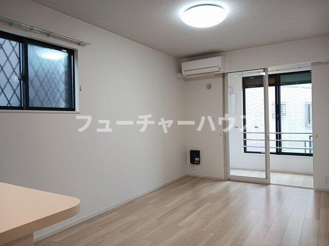イーストウィン水野Ｂの居間・リビング